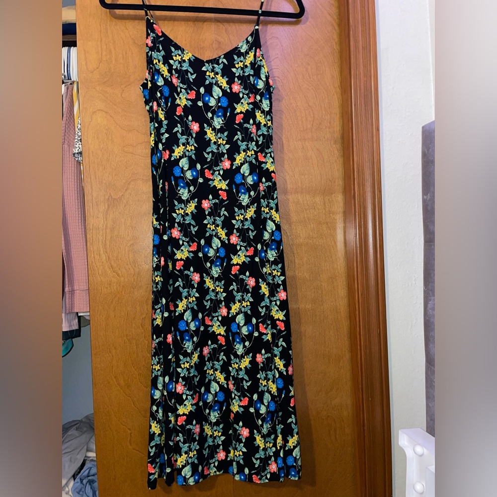 Brand:Old Navy, Size:S-M, Color: Black with Floral